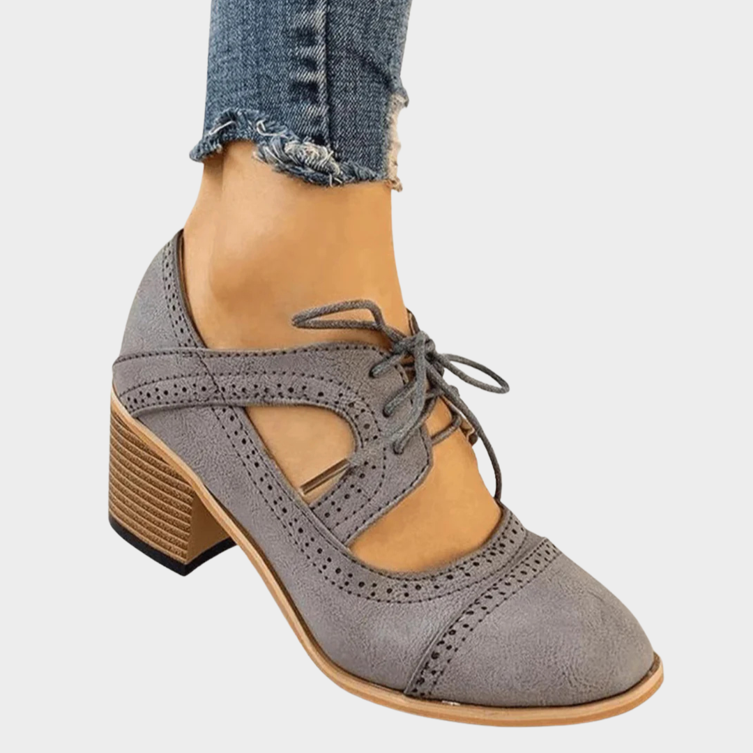 Women's Lace-Up Brogue Shoes – Vintage Cut-Out Design – Chunky High Heels – Classic Casual Footwear – Multiple Colours