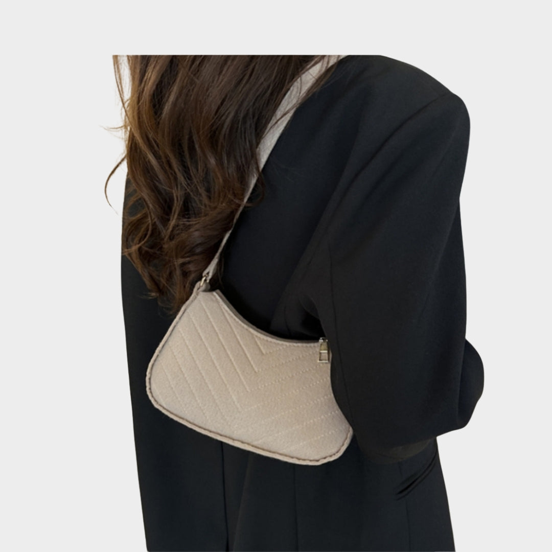 Women’s Felt Mini Shoulder Bag - Casual Lightweight Handbag with Chain in Solid Colors