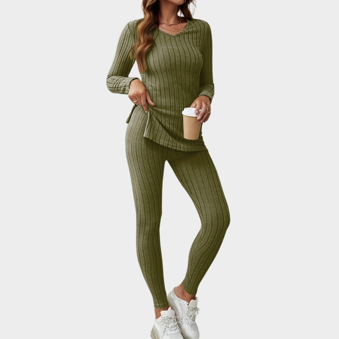 Women's Ribbed Two-Piece Set - Long Sleeve Round Neck Top & Leggings - Casual & Comfortable - Multiple Colours