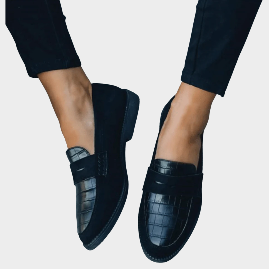 Women Loafers – Classic Slip On Flat Shoes – Croc Embossed Leather Look – Elegant Comfort – Black