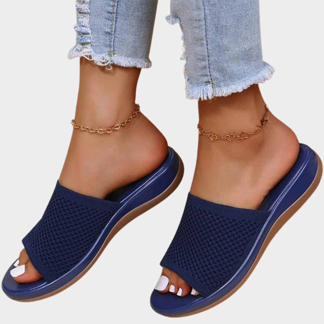Women Flat Sandals – Soft Low Heels – Comfortable Indoor Outdoor Beach Shoes – Lightweight Slip-On – Multiple Colours