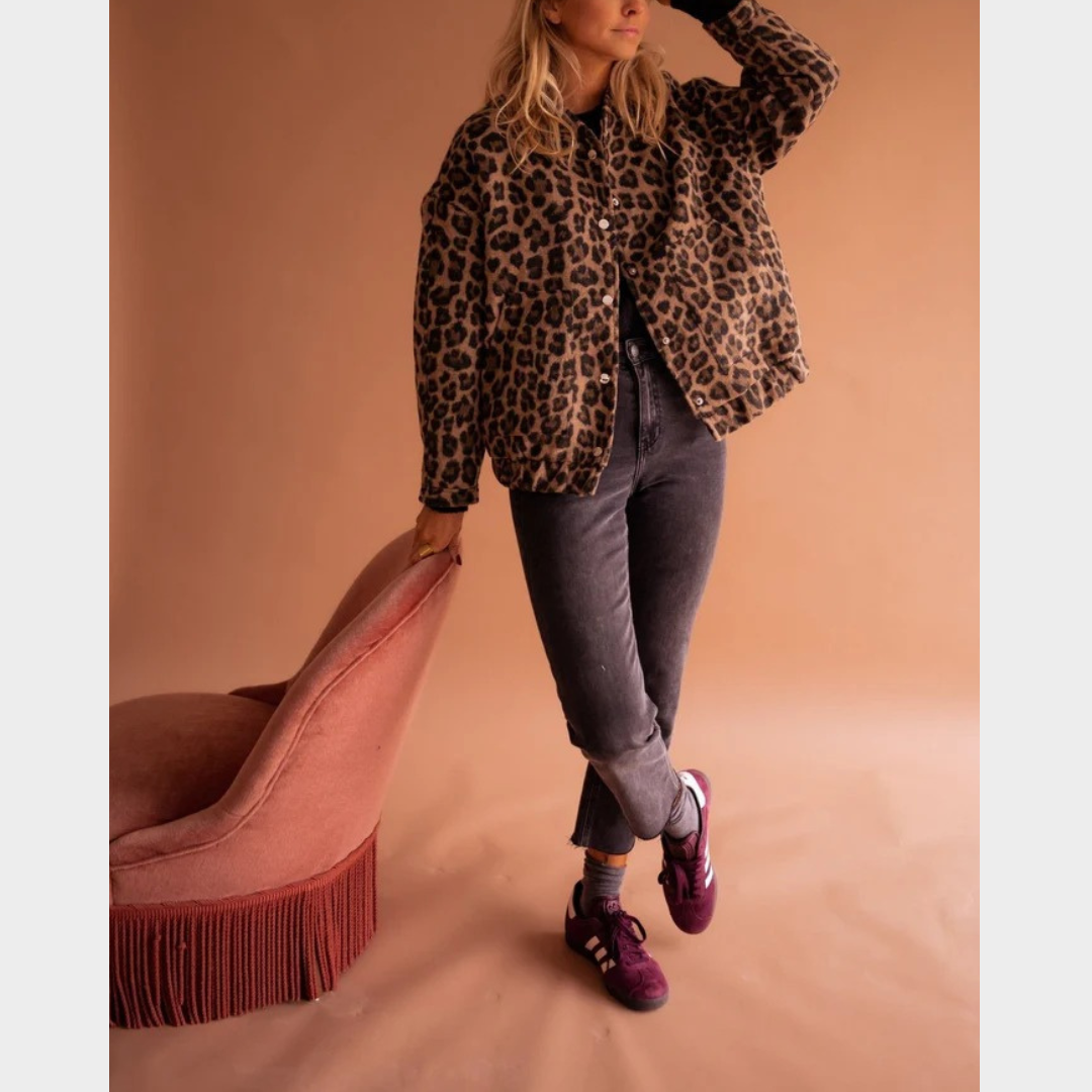 Women’s Trendy Print Jacket – Lightweight Fashion Outerwear with Versatile Fit – Leopard