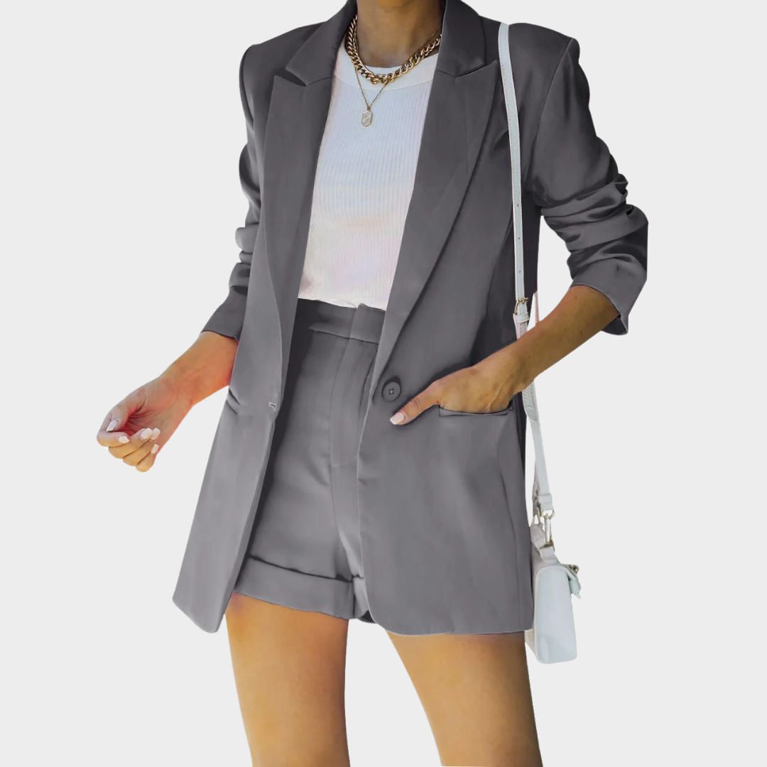 Women’s Two-Piece Suit Set – Long Sleeve Blazer and Shorts – Tailored Casual Fit – Lightweight Fabric – Multiple Colours