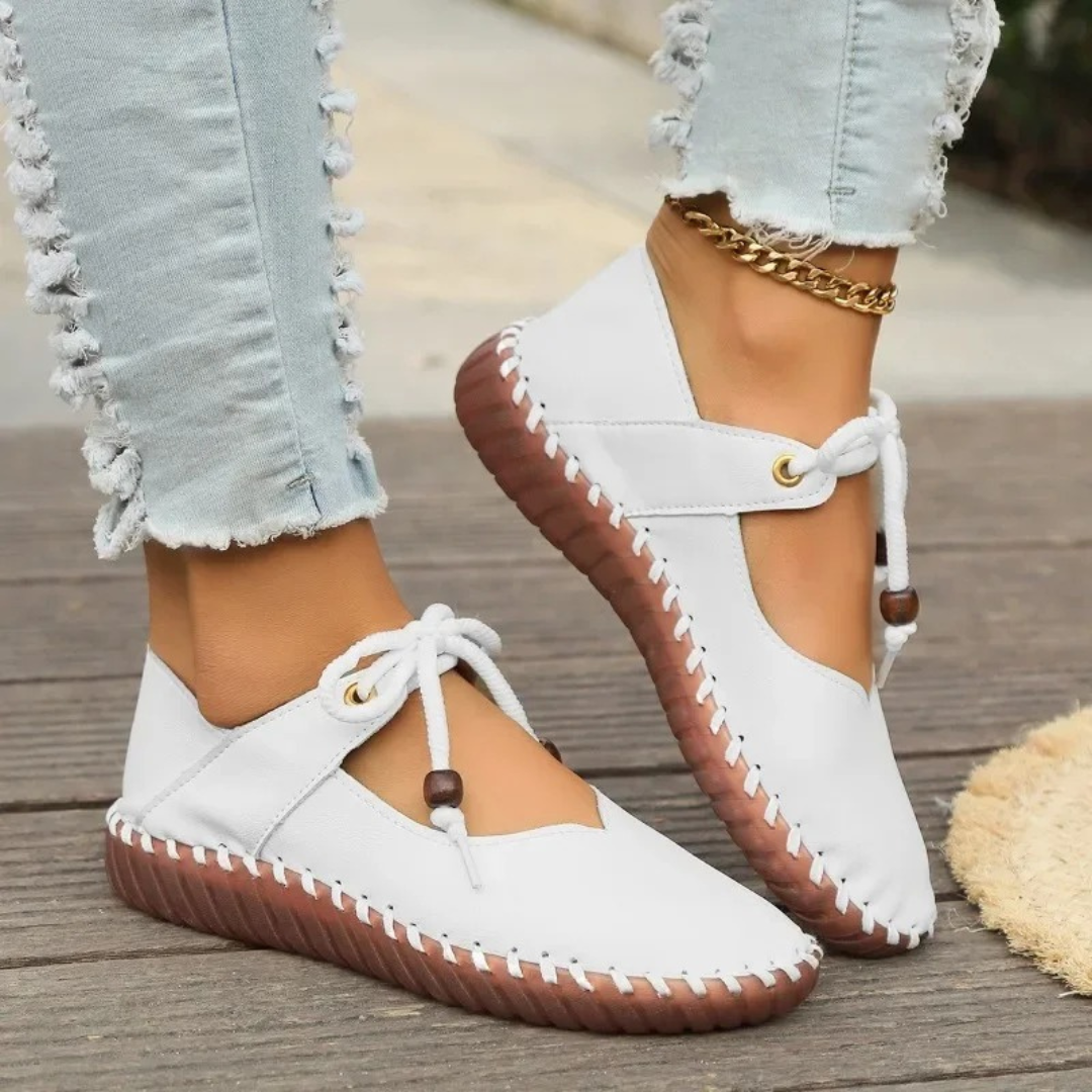 Women’s Casual Lace-Up Flat Sneakers – Lightweight Walking Trainers – Sporty Breathable Design – Multiple Colours