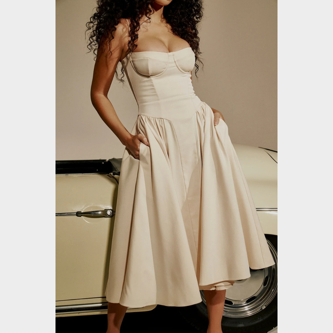 Women’s Long Dress – French Vintage Court Style – Sleeveless Tank Design – Elegant Flowing Fit – Multiple Colours