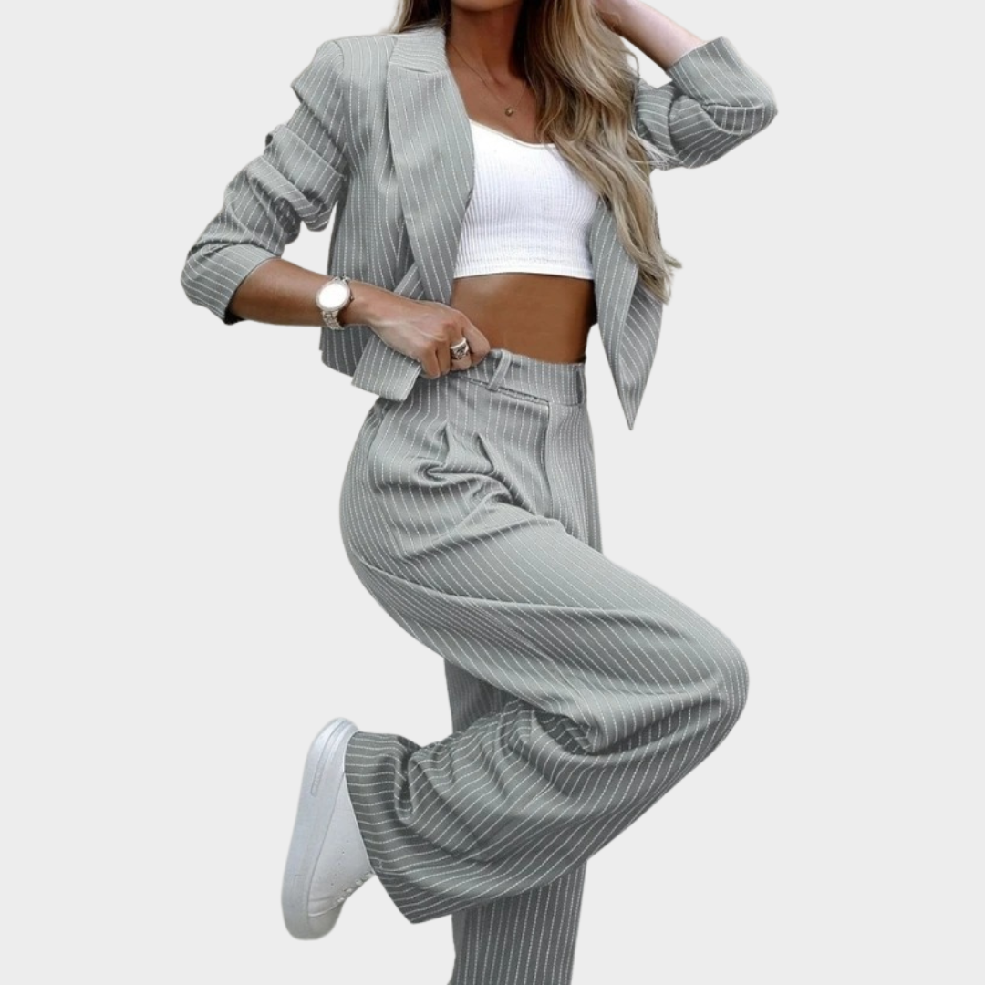 Women’s Two-Piece Suit Set – Notched Collar Blazer with Straight-Leg Trousers – Elegant Striped Design – Multiple Colours