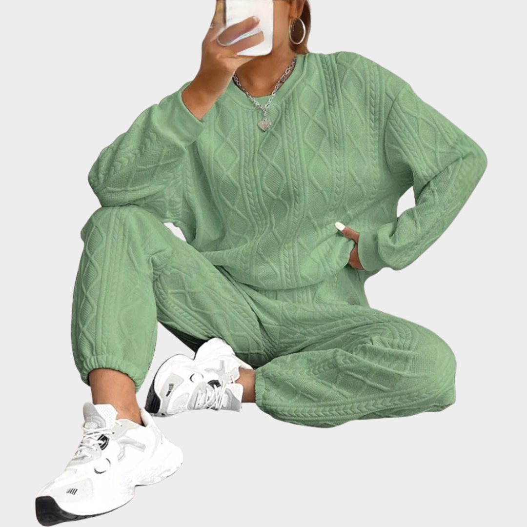 Women Two Piece Set – Long Sleeve Sweatshirt and Sweatpants – Relaxed Fit Casual Loungewear – Soft Fabric Comfort – Multiple Colours
