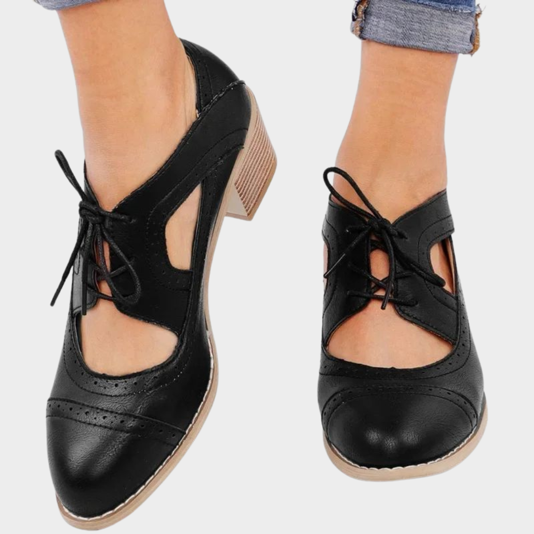Women's Lace-Up Brogue Shoes – Vintage Cut-Out Design – Chunky High Heels – Classic Casual Footwear – Multiple Colours