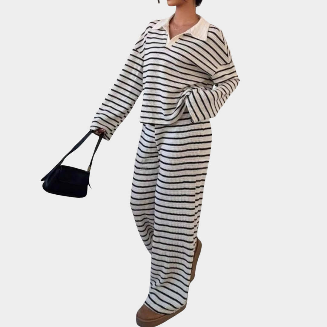 Women Two Piece Plaid Pantsuit – Long Sleeve Top with Turn Down Collar and Matching Wide Leg Trousers – Elegant Casual Outfit – Multiple Colours