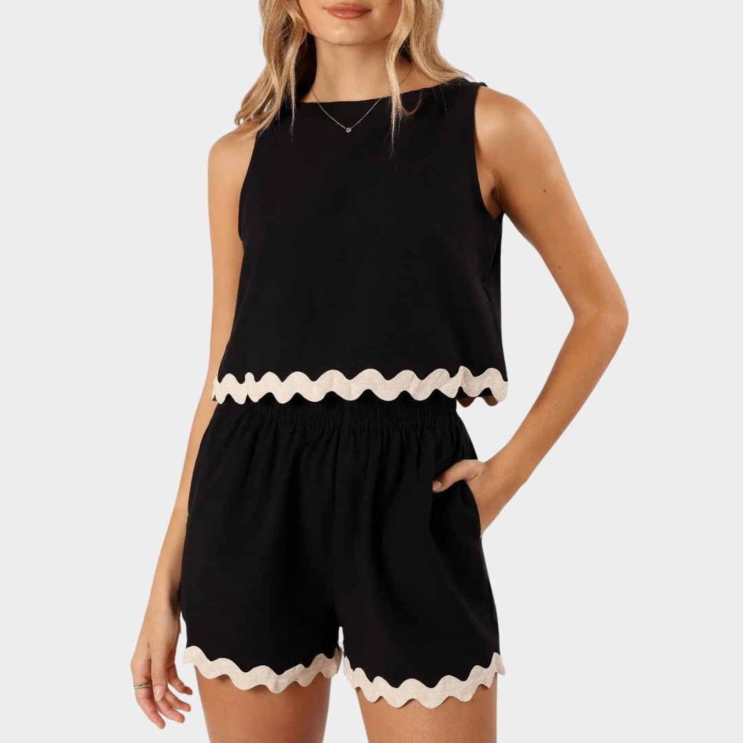 Women’s Casual Two-Piece Shorts Set – Loose Fit Top and Bottom – Elegant Minimalist Design – Lightweight Comfortable Fabric – Multiple Colours