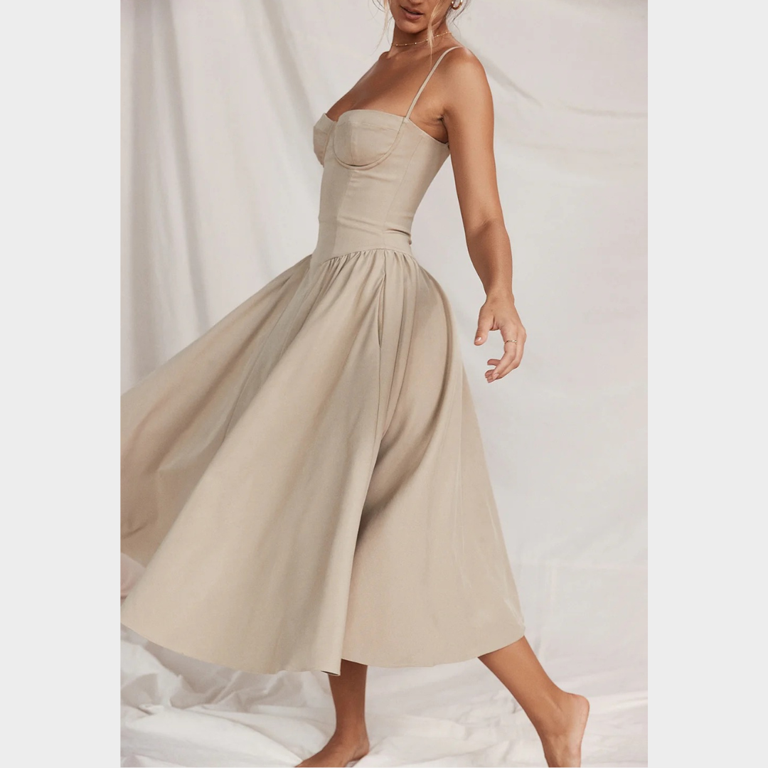 Women’s Long Dress – French Vintage Court Style – Sleeveless Tank Design – Elegant Flowing Fit – Multiple Colours